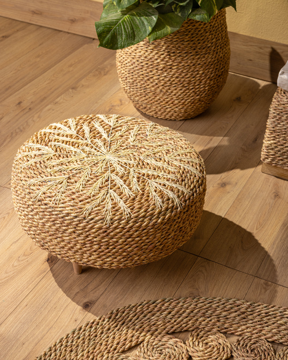 Handmade Halfa Pouf with Beech Legs – Holds 90kg